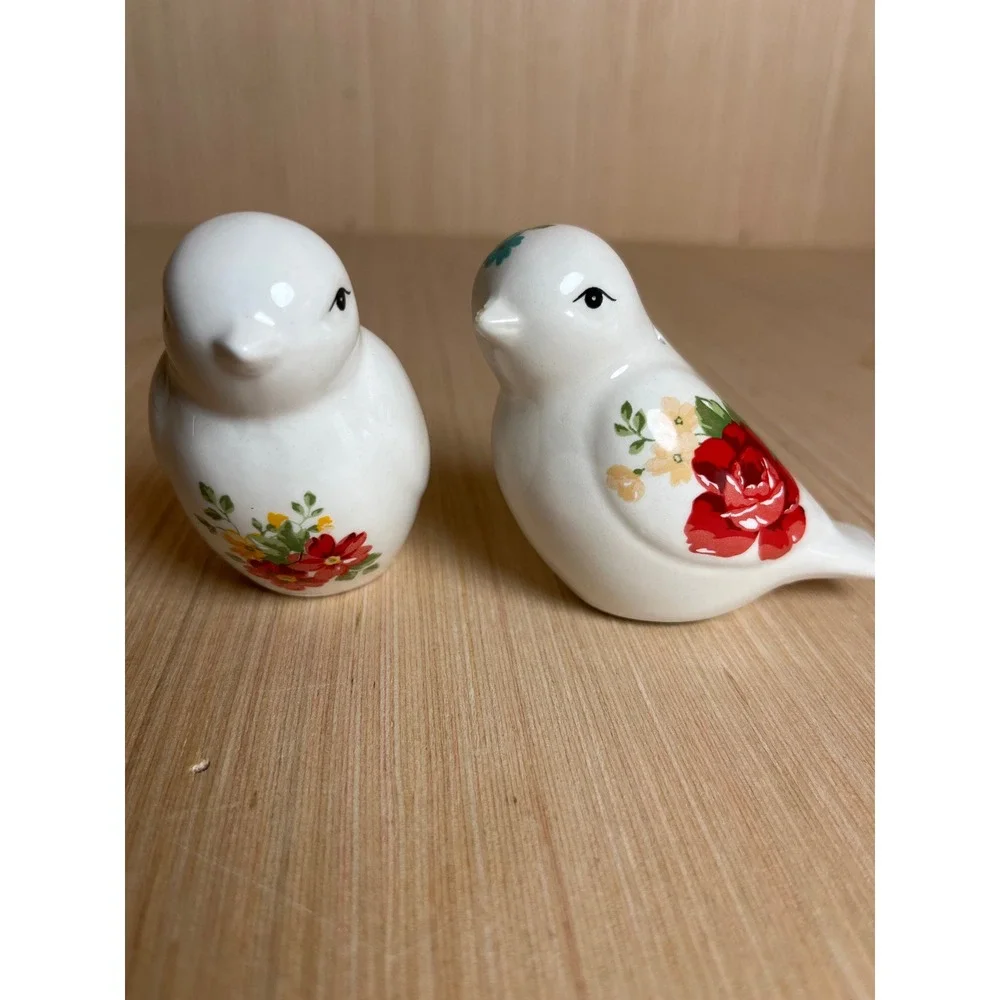 The Pioneer Woman Breezy Blossom Bird Salt and Pepper Shaker Discontinued Set